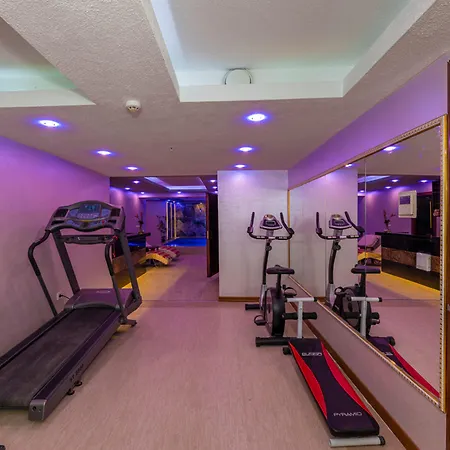 Bekdas Deluxe & Hotell 4*