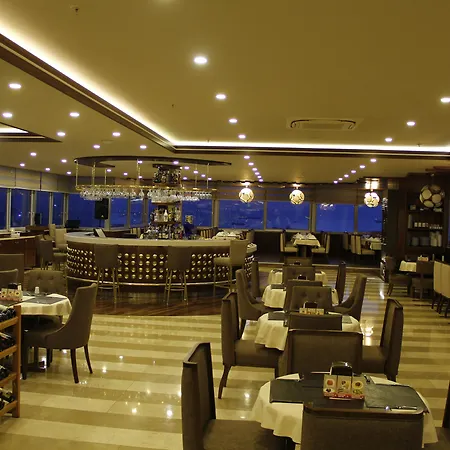 Bekdas Deluxe & Hotell 4*