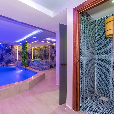 Bekdas Deluxe & Hotell