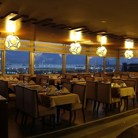 Bekdas Deluxe & 4* Estambul
