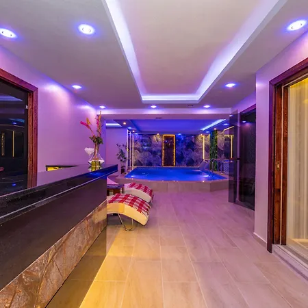 Bekdas Deluxe & Hotell 4*